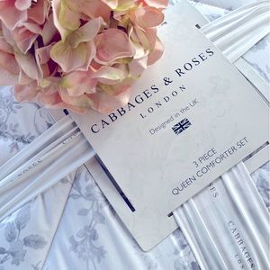 Cabbages & Roses of London 3pc Queen-size Comforter & Shams Set